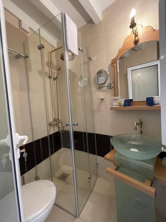 Garni Hotel Oblacinsko Jezero Oblacina Eksteriør billede