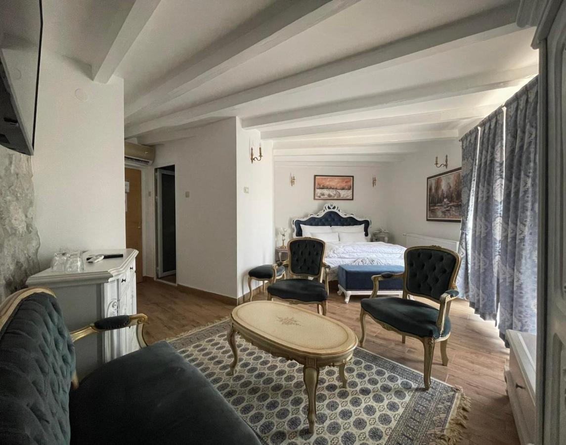 Garni Hotel Oblacinsko Jezero Oblacina Eksteriør billede