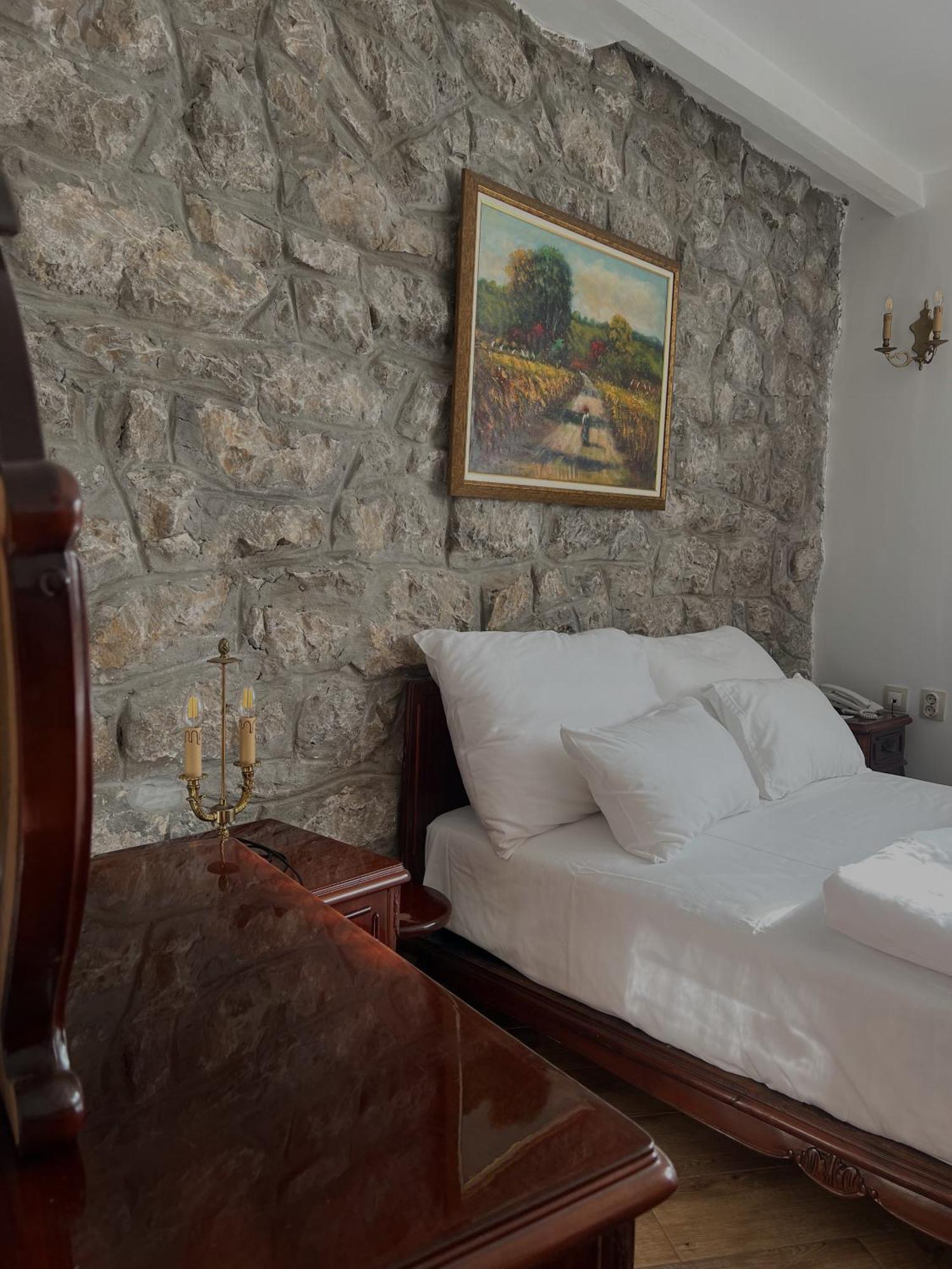 Garni Hotel Oblacinsko Jezero Oblacina Eksteriør billede