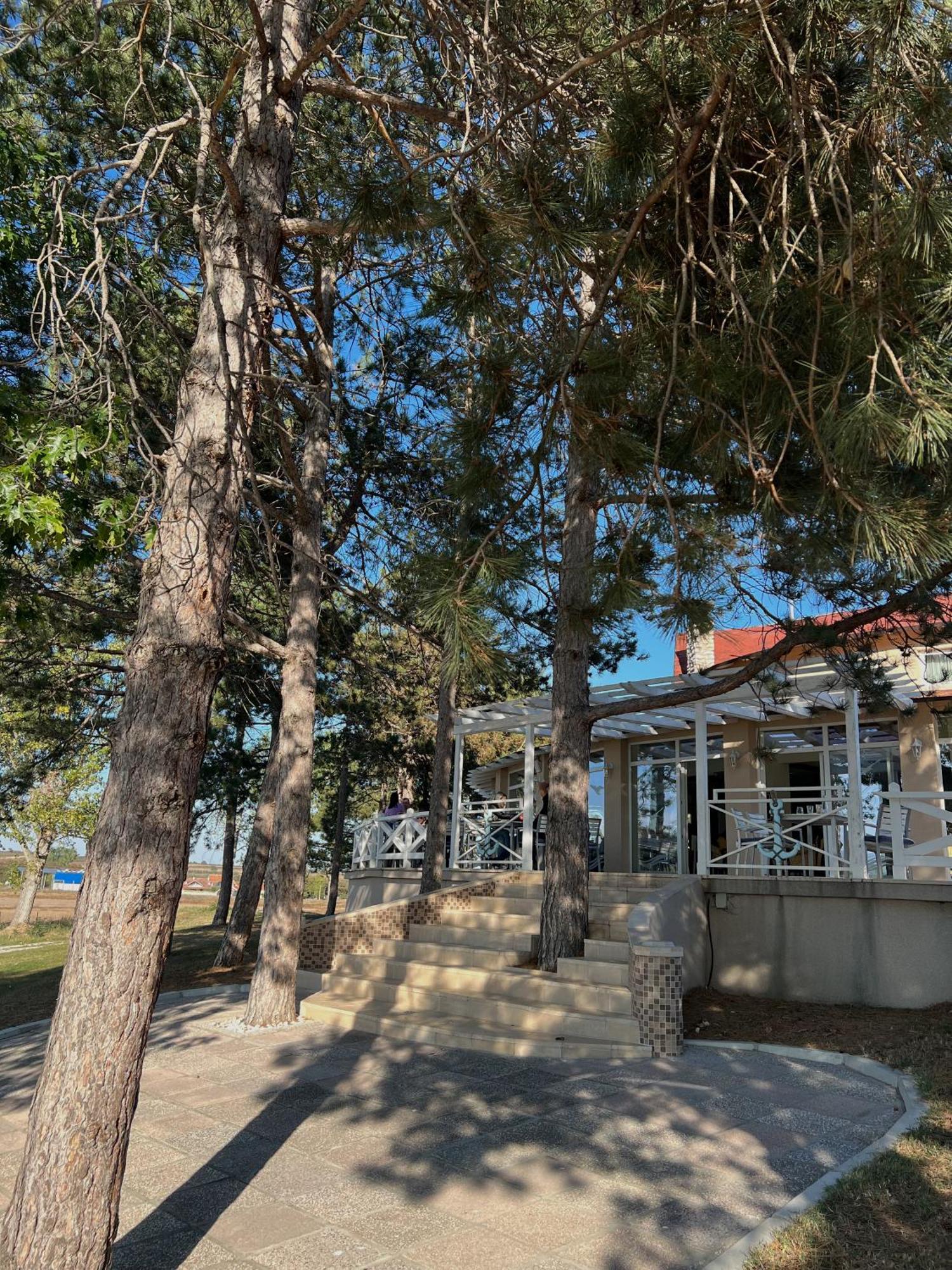 Garni Hotel Oblacinsko Jezero Oblacina Eksteriør billede