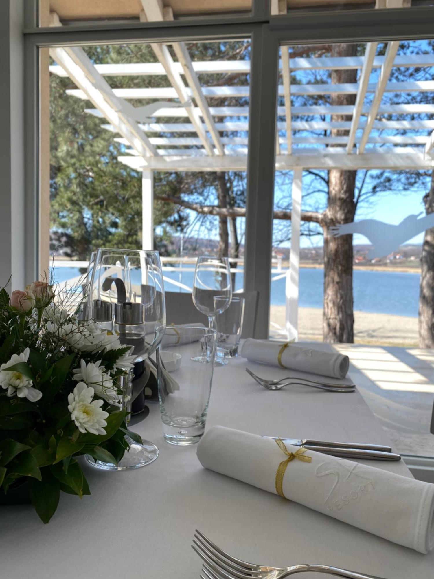 Garni Hotel Oblacinsko Jezero Oblacina Eksteriør billede